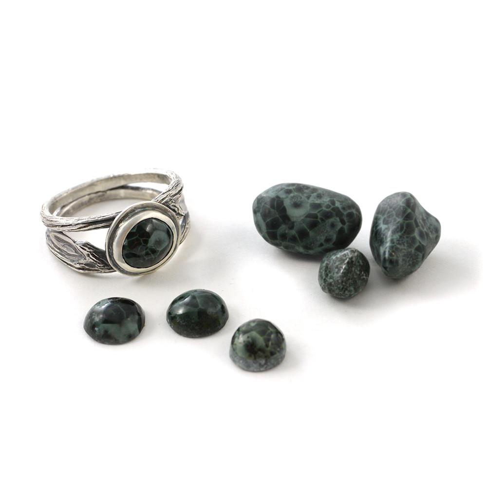 Greenstone Summer Twig Ring - Choose Your Own Stone - Ring E. 7mm / Greenstone F. 7mm / Greenstone 2675 - handmade by Beth Millner Jewelry