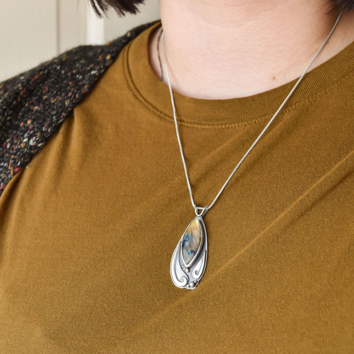 Superior Gales Labradorite Wonderland Pendant No. 1 - Silver Pendant   5791 - handmade by Beth Millner Jewelry